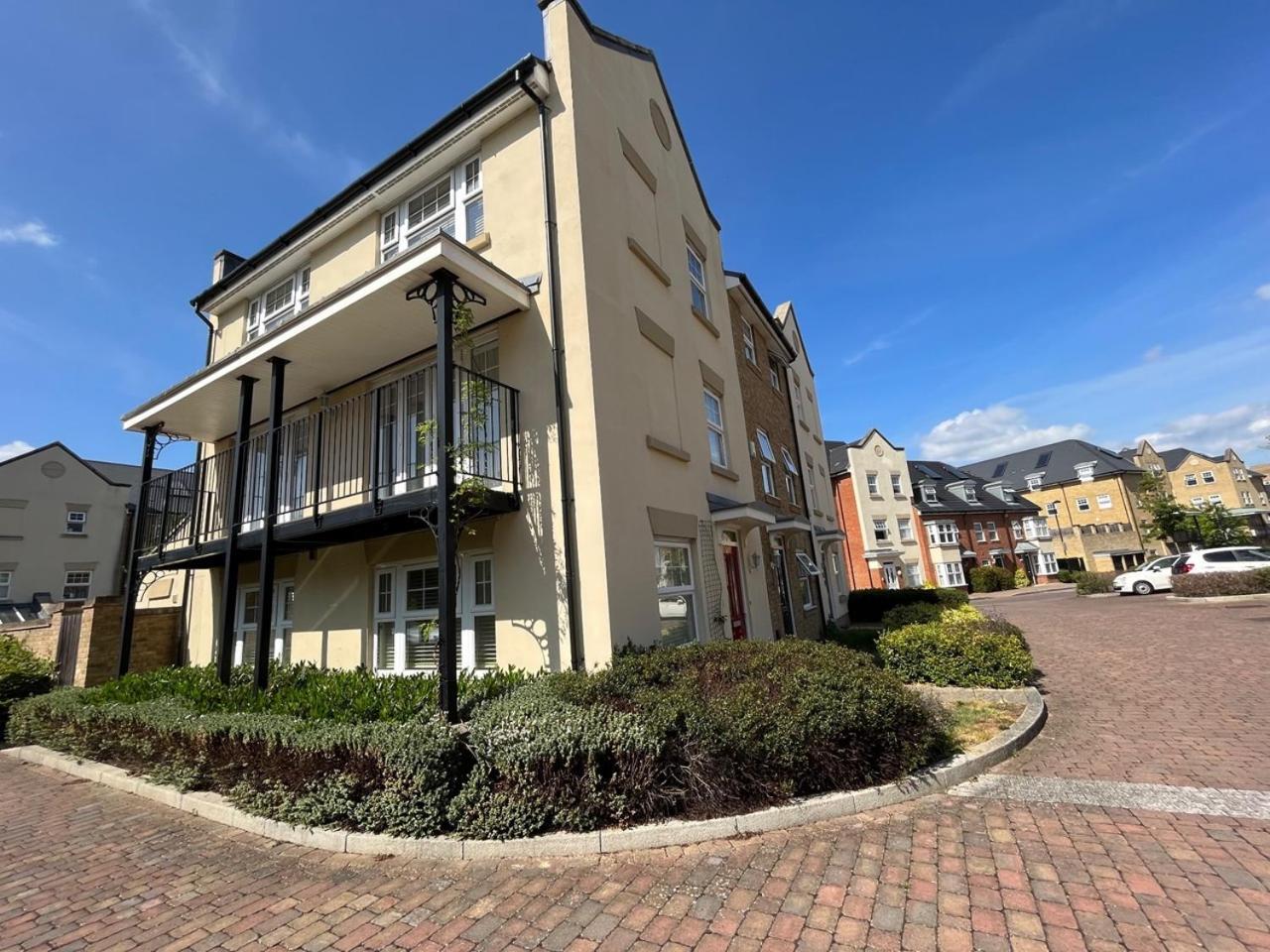 Bromley Common- Double Bedroom With En-Suite With Private Lounge In Shared Town House Exterior foto
